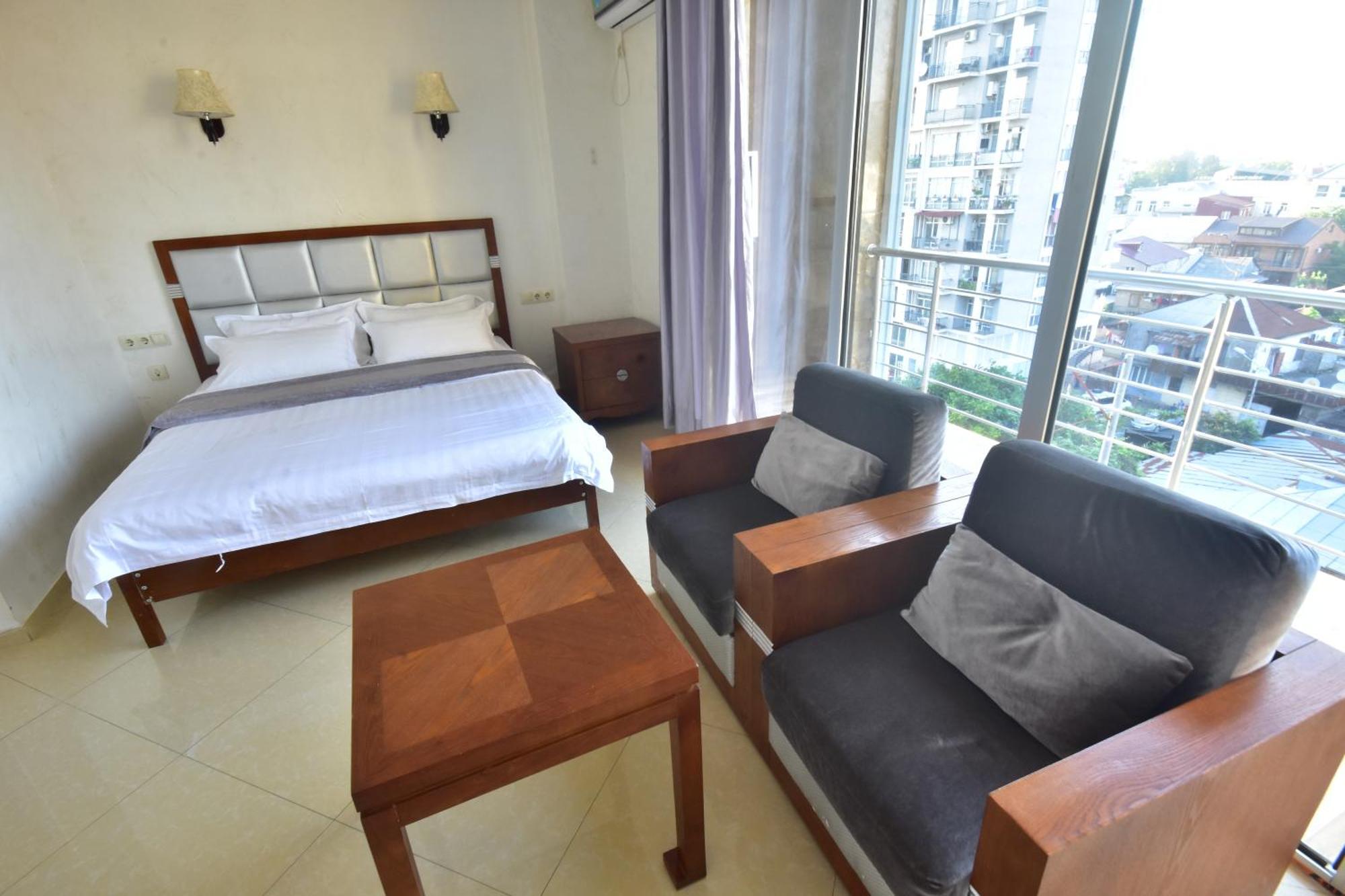 Hotel Chveni Sakhli 巴统 外观 照片